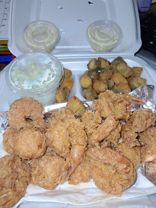 Steamed seafood basket